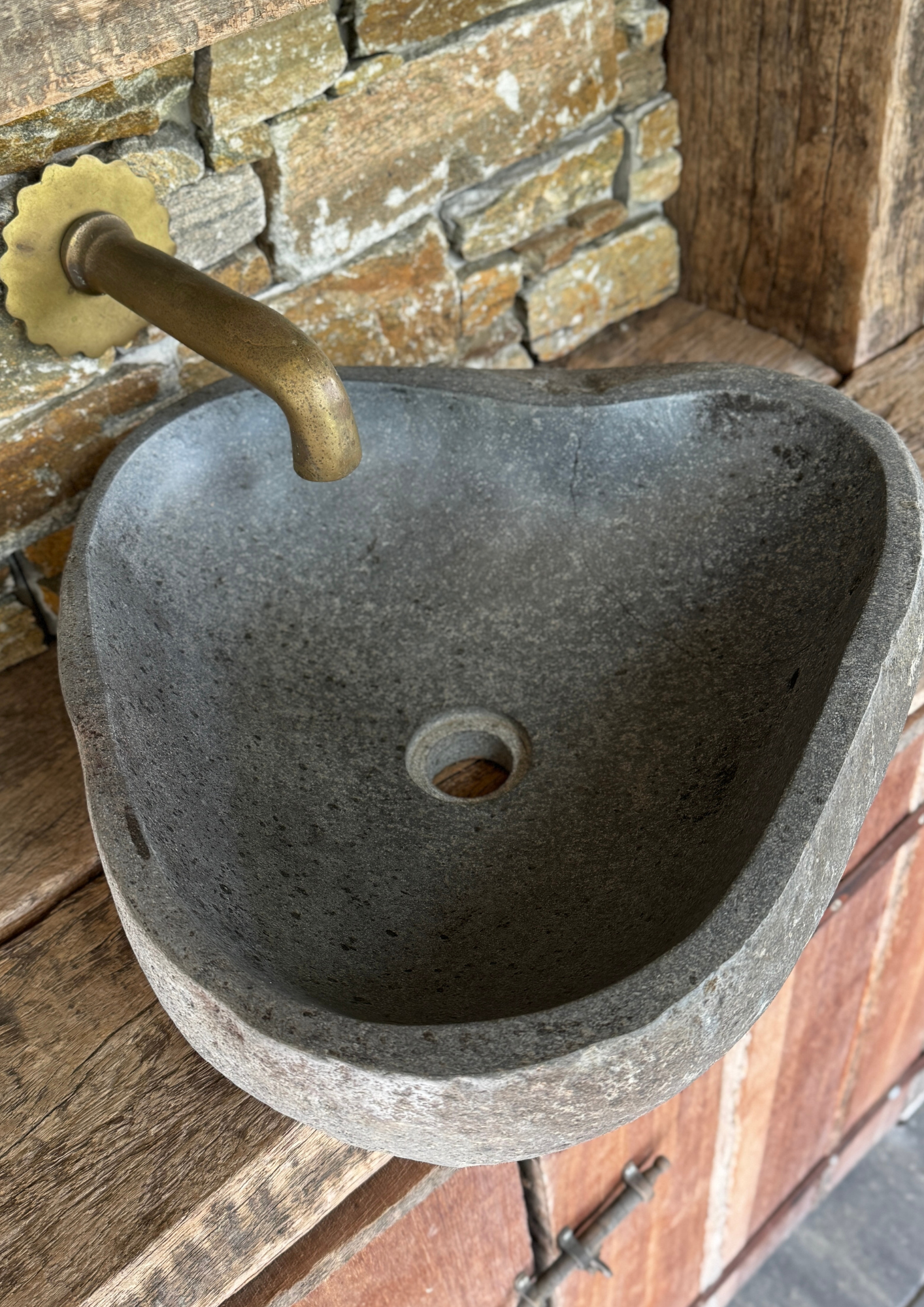 Naturstein - Waschbecken, herzförmig