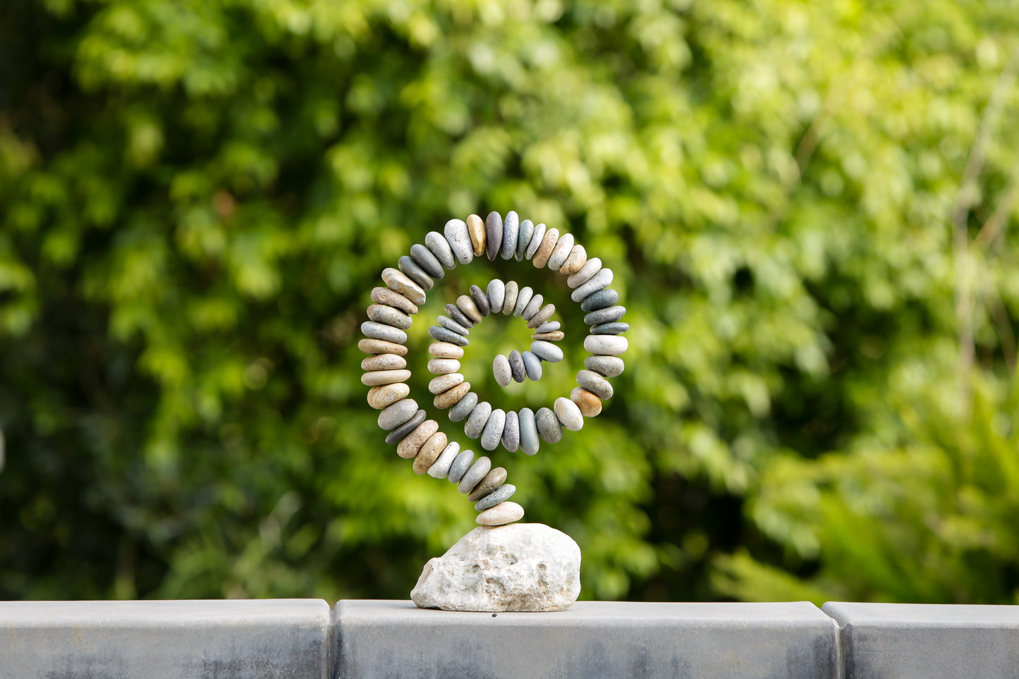 "Stein-Schnecke" aus Beach Pebbles